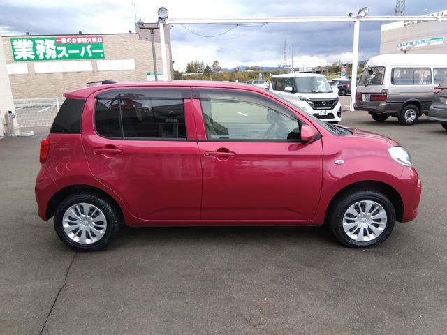 Toyota PASSO 2018-11 181754-3