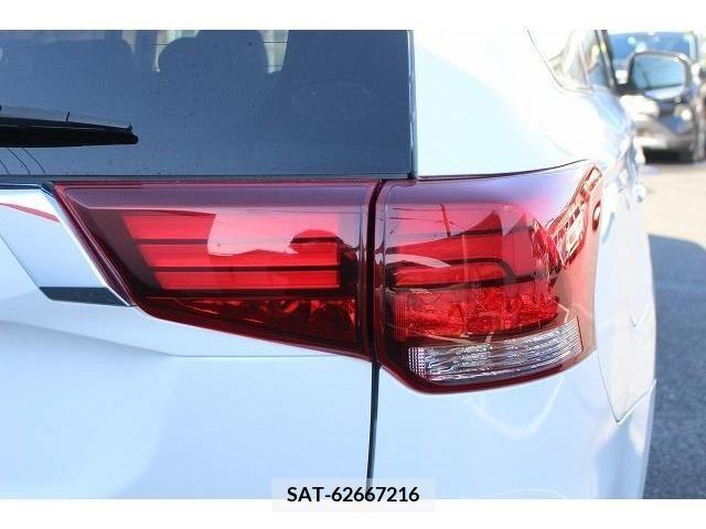 Mitsubishi OUTLANDER PHEV 2015-07 213788-10