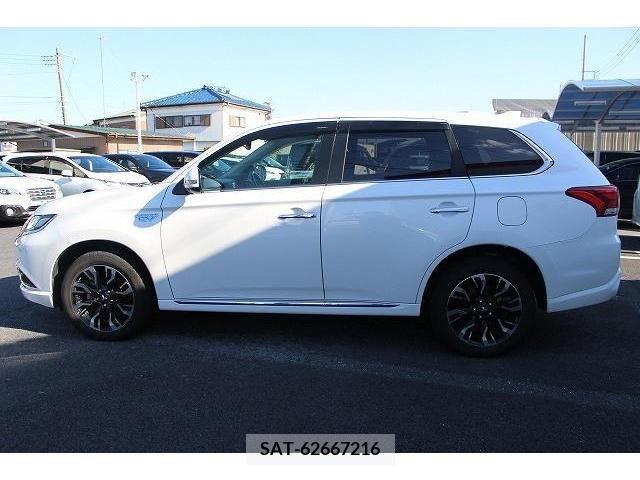 Mitsubishi OUTLANDER PHEV 2015-07 213788-8