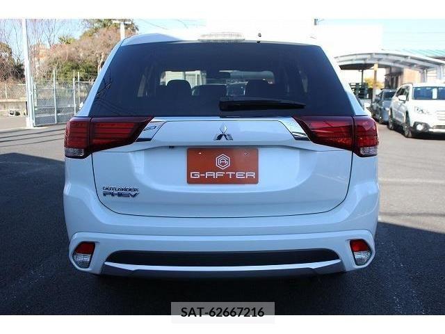 Mitsubishi OUTLANDER PHEV 2015-07 213788-7