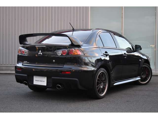 Mitsubishi LANCER 2015-03 22584-1
