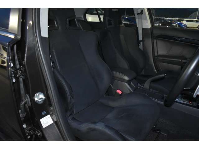 Mitsubishi LANCER 2015-03 22584-11