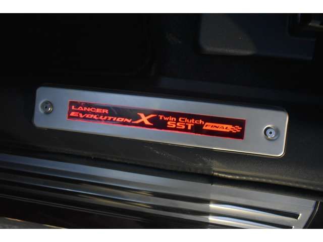 Mitsubishi LANCER 2015-03 22584-3