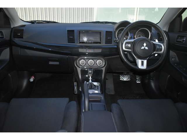 Mitsubishi LANCER 2015-03 22584-2