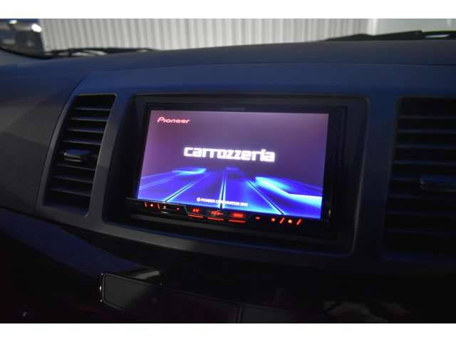 Mitsubishi LANCER 2015-03 22584-4