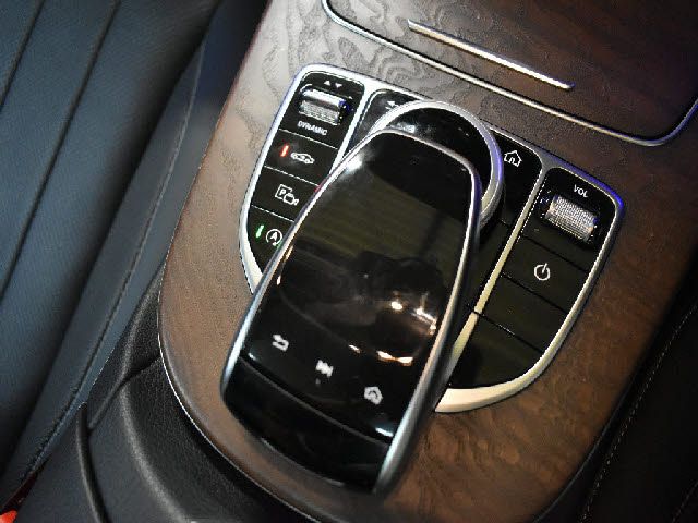 Mercedes Benz E-CLASS 2018-11 20778-11