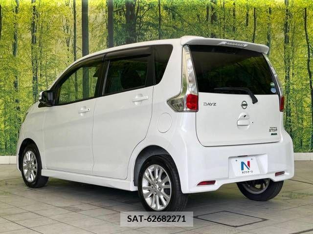 Nissan DAYZ 2015-08 387998-17
