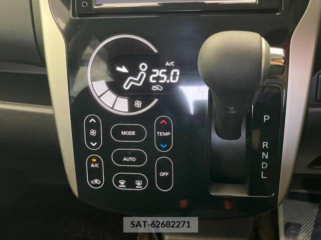 Nissan DAYZ 2015-08 387998-5