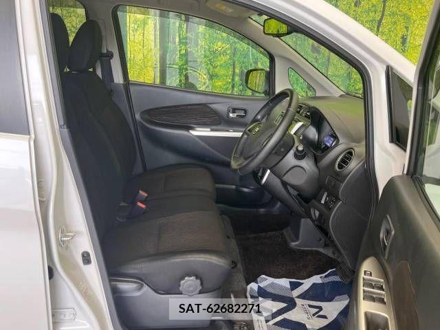 Nissan DAYZ 2015-08 387998-8