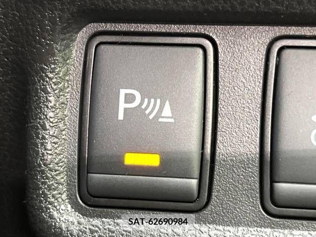 Nissan NOTE 2019-02 325482-6
