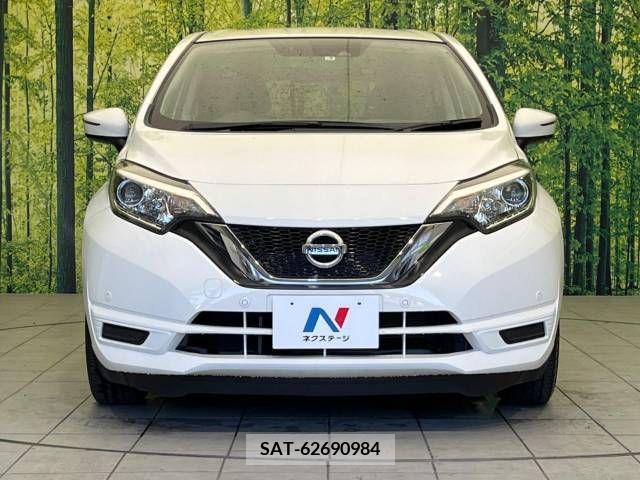 Nissan NOTE 2019-02 325482-14