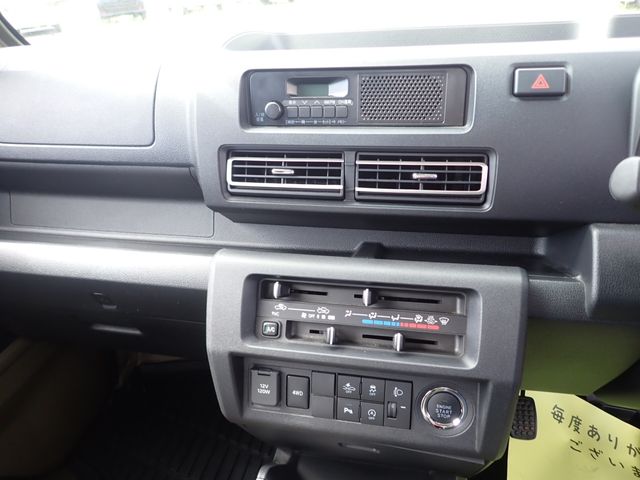 Daihatsu HIJET TRUCK 2022-11 12074-9
