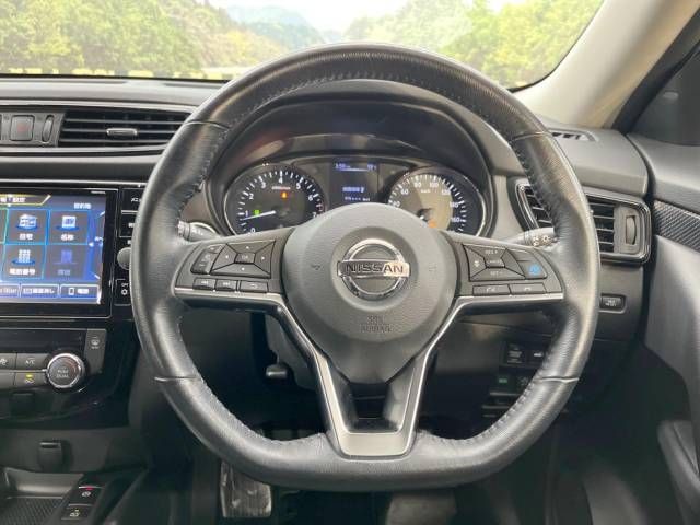 Nissan X-TRAIL 2018-12 188973-11