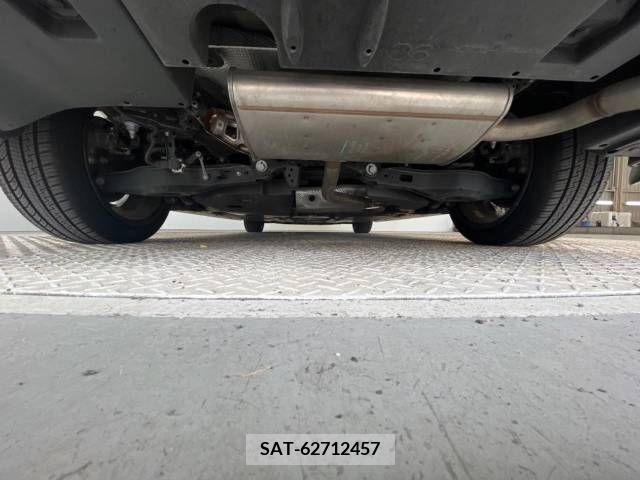 Toyota PRIUS 2019-03 366604-18