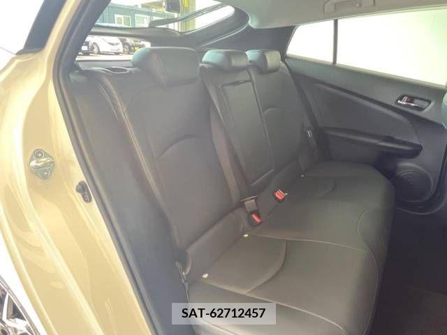 Toyota PRIUS 2019-03 366604-9