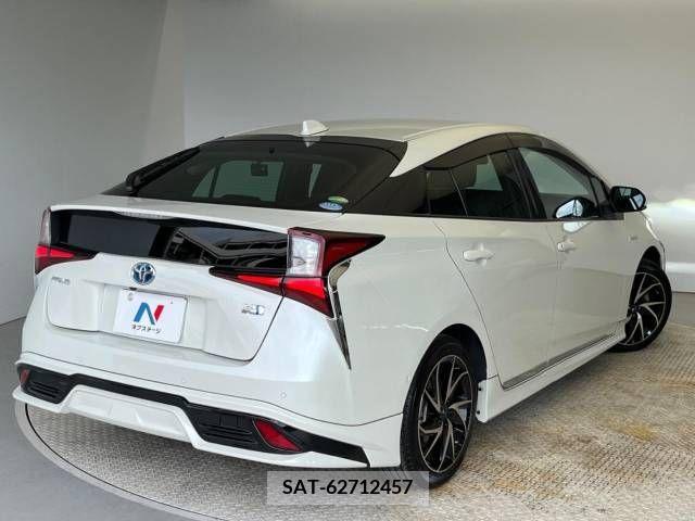Toyota PRIUS 2019-03 366604-17