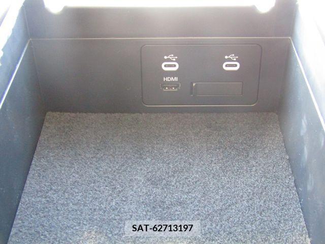 Mazda CX-60 2023-03 296504-25