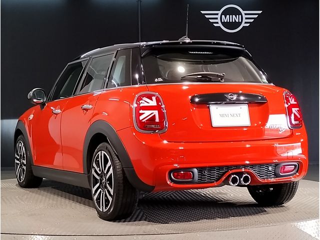 Bmw MINI 2018-12 9157-6