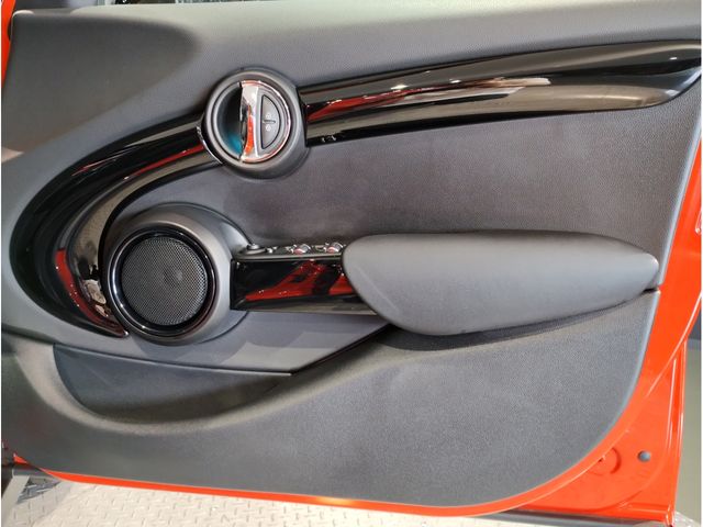 Bmw MINI 2018-12 9157-24