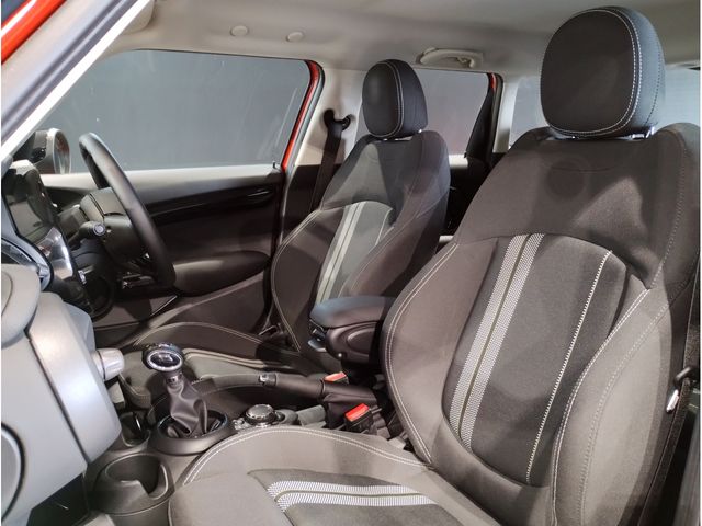 Bmw MINI 2018-12 9157-10