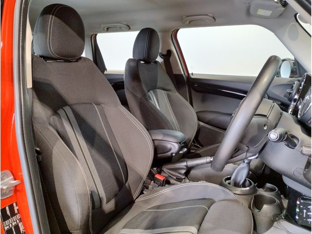 Bmw MINI 2018-12 9157-13