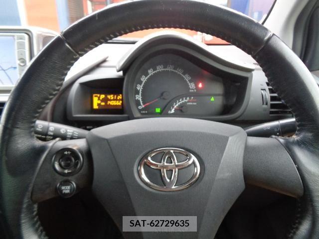 Toyota IQ 2009-07 253768-8
