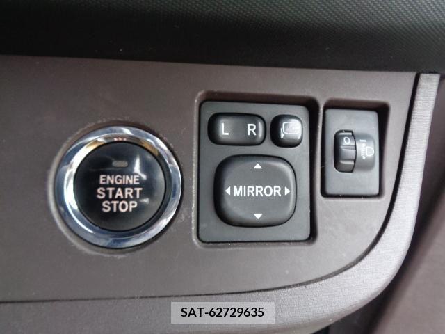 Toyota IQ 2009-07 253768-13