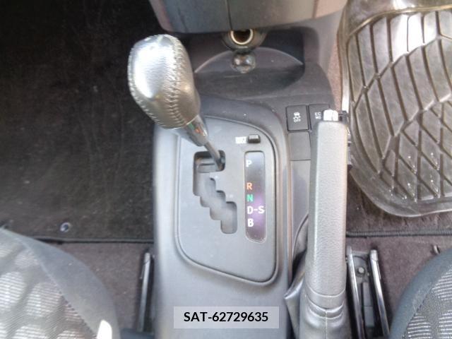 Toyota IQ 2009-07 253768-16
