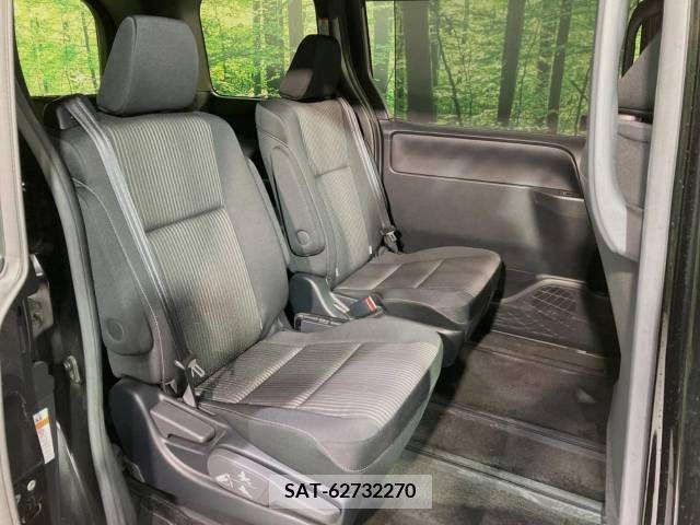 Toyota VOXY 2020-03 218469-9