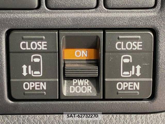 Toyota VOXY 2020-03 218469-4