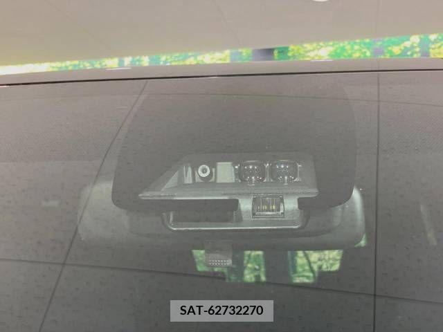 Toyota VOXY 2020-03 218469-5