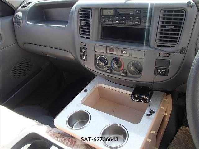 Isuzu COMO 2003-06 264493-19