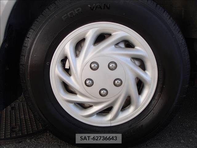 Isuzu COMO 2003-06 264493-9