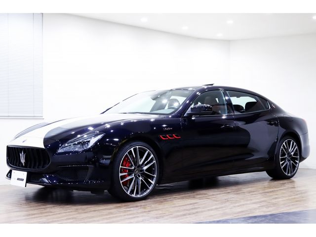 Maserati QUATTROPORTE 2021-12 10649-0