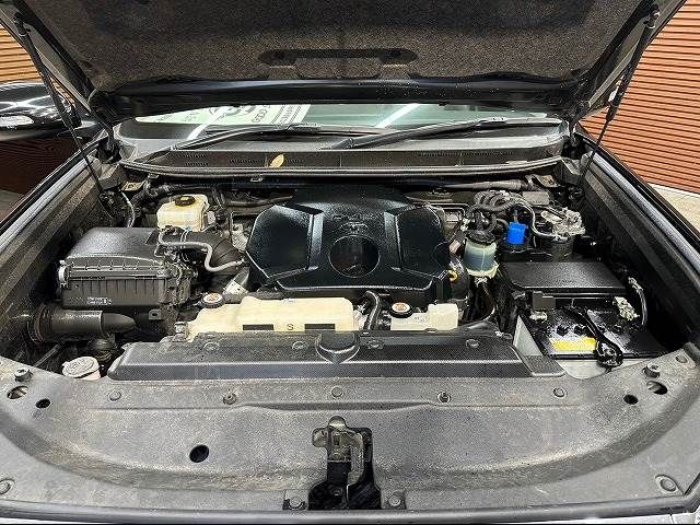 Toyota PRADO 2019-08 180787-13
