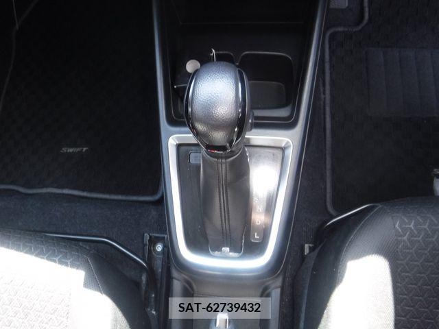 Suzuki SWIFT 2017-04 320938-16