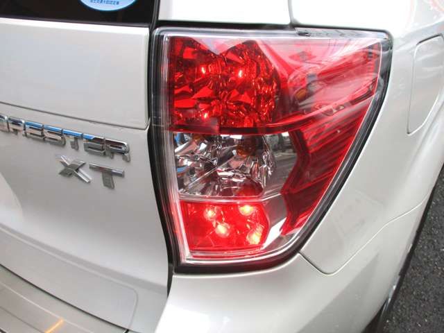 Subaru FORESTER 2012-01 195472-14