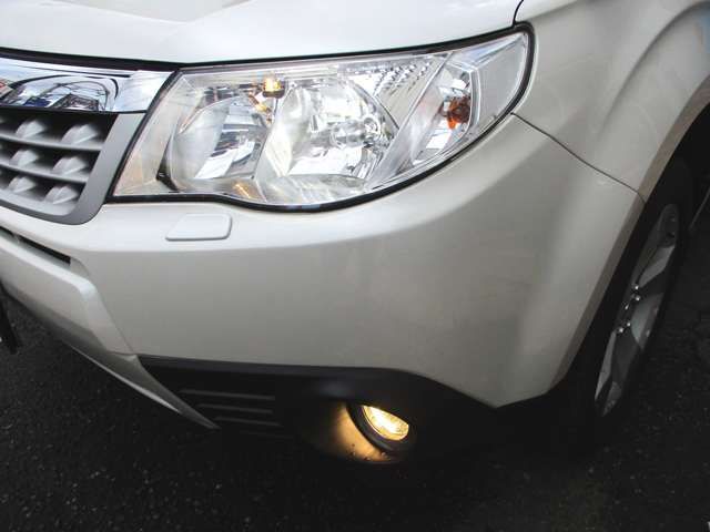 Subaru FORESTER 2012-01 195472-13
