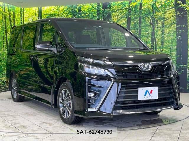 Toyota VOXY 2017-11 331343-15