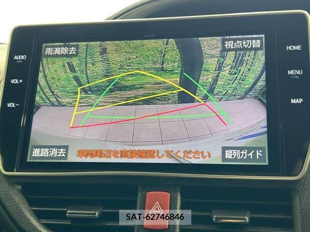 Toyota VOXY 2018-12 348689-7