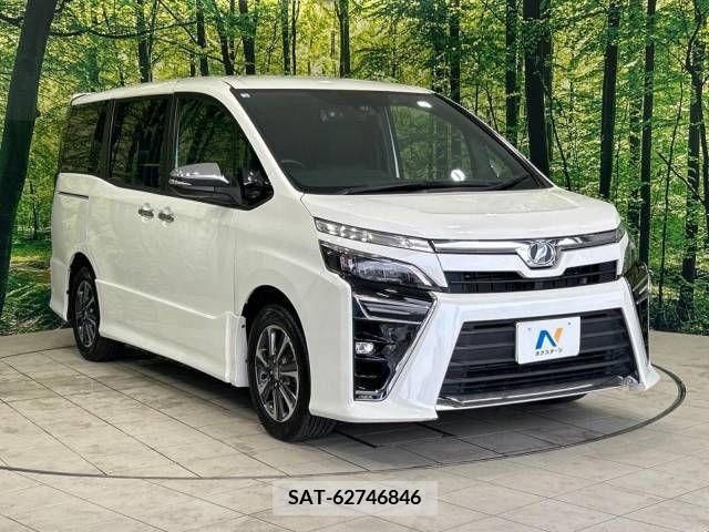 Toyota VOXY 2018-12 348689-17