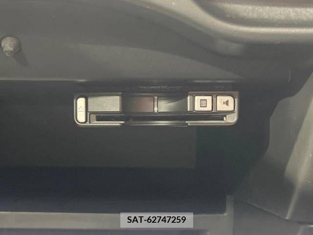 Nissan NOTE 2015-12 377094-4