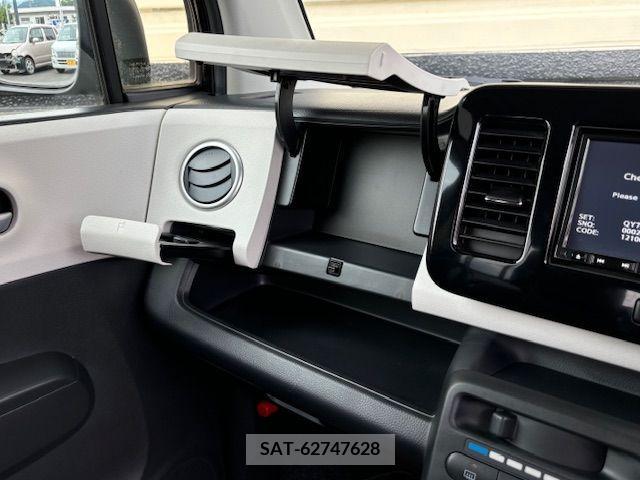 Nissan MOCO 2013-06 334507-17