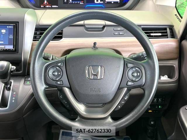 Honda FREED 2021-07 302942-2