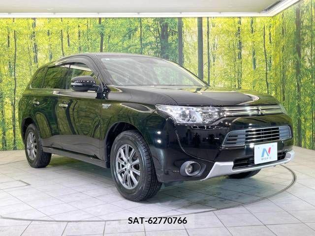 Mitsubishi OUTLANDER PHEV 2015-03 240973-15