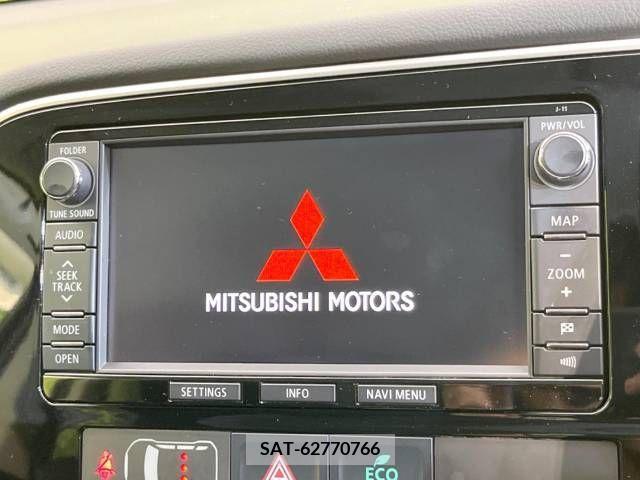 Mitsubishi OUTLANDER PHEV 2015-03 240973-2