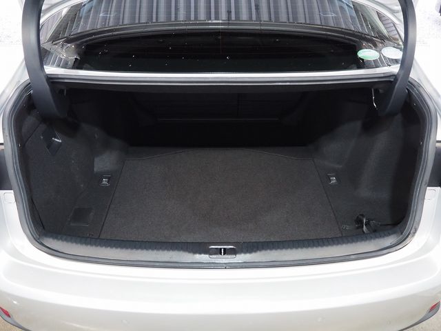 Lexus IS 2017-03 194185-25