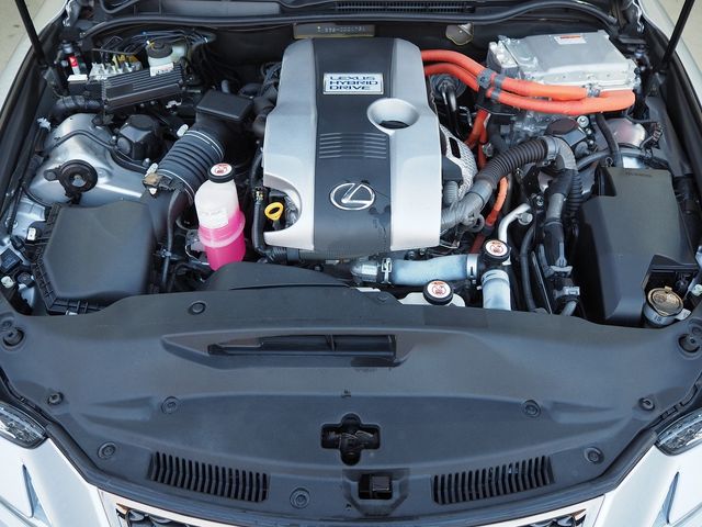 Lexus IS 2017-03 194185-29