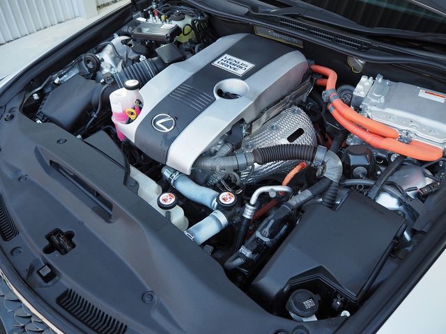 Lexus IS 2017-03 194185-20