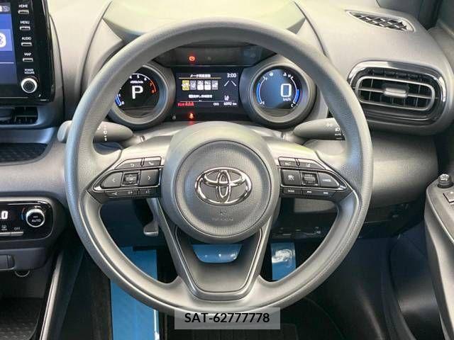 Toyota YARIS 2023-06 395377-11